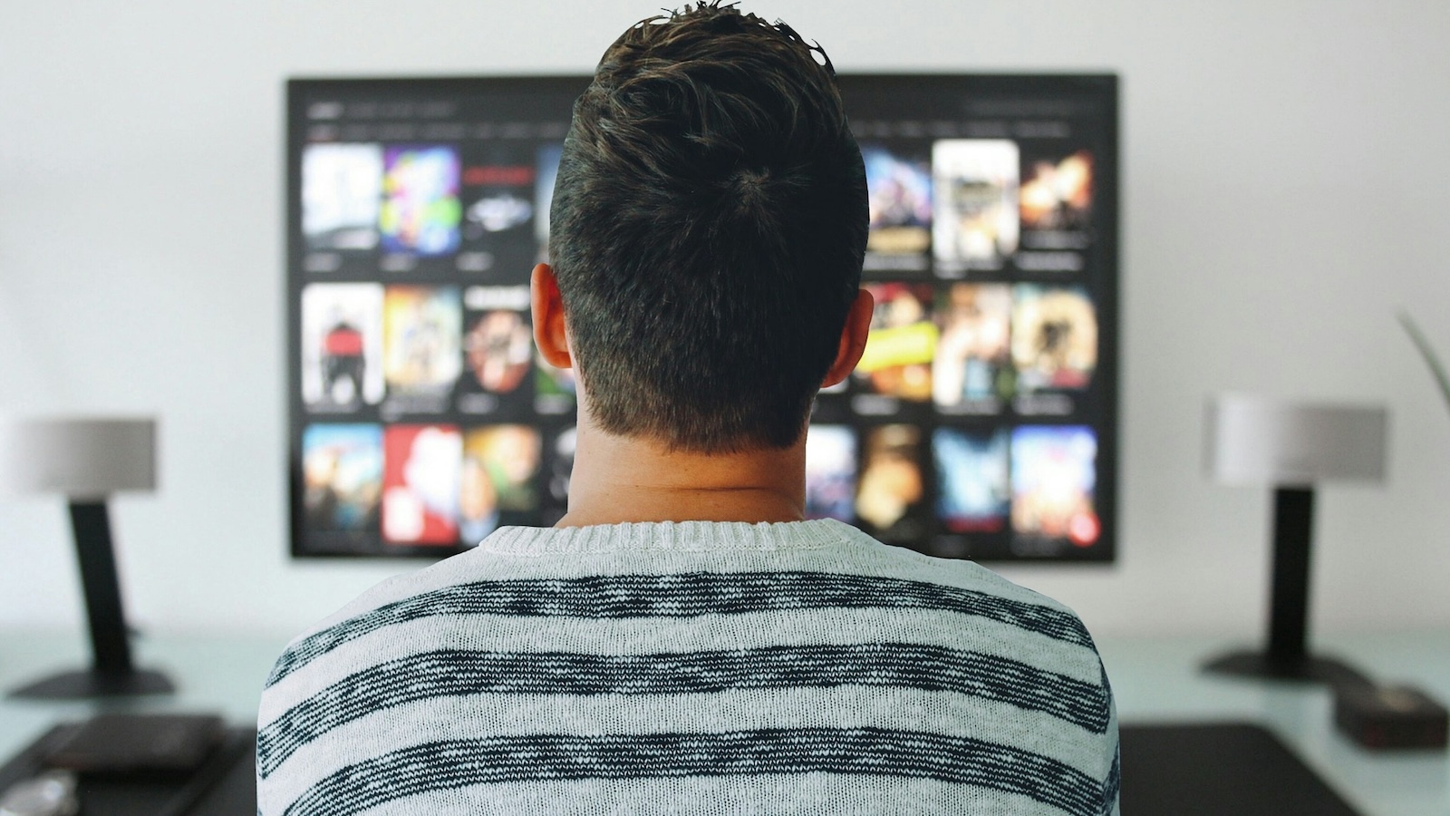 Die Verbraucherzentrale NRW erklärt, welche Möglichkeiten es für die zukünftige TV-Nutzung gibt
