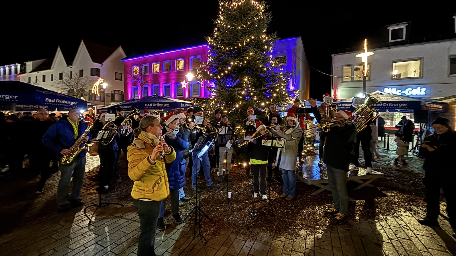 Bad Driburger Adventsmarkt stimmt auf Weihnachtszeit ein